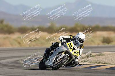 media/Oct-04-2025-CVMA (Sat) [[408bcdd6e4]]/Race 13-Amateur Supersport Open/
